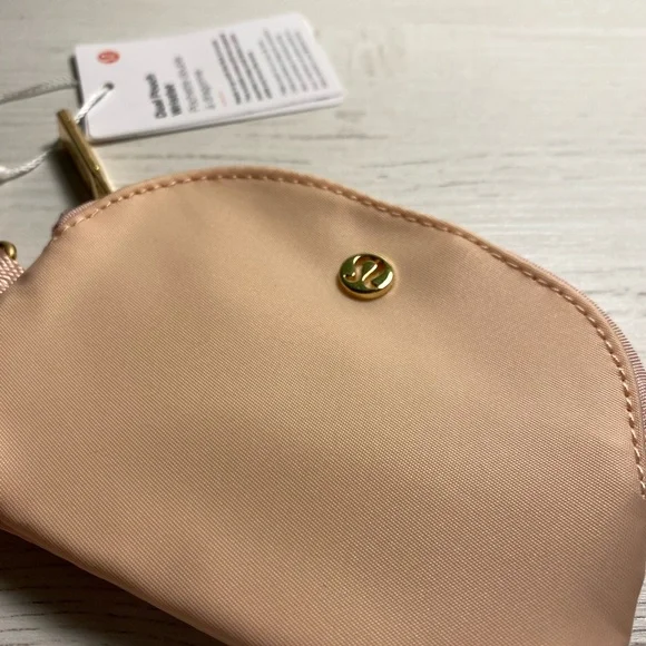 lululemon athletica Pink and Cream Key & Card Holder Set - Picture 3 of 6